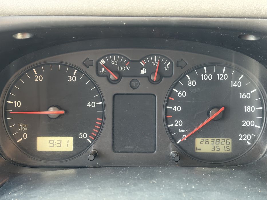 Volkswagen Transporter T4 2,5TDI 102KM niski przebieg furgon