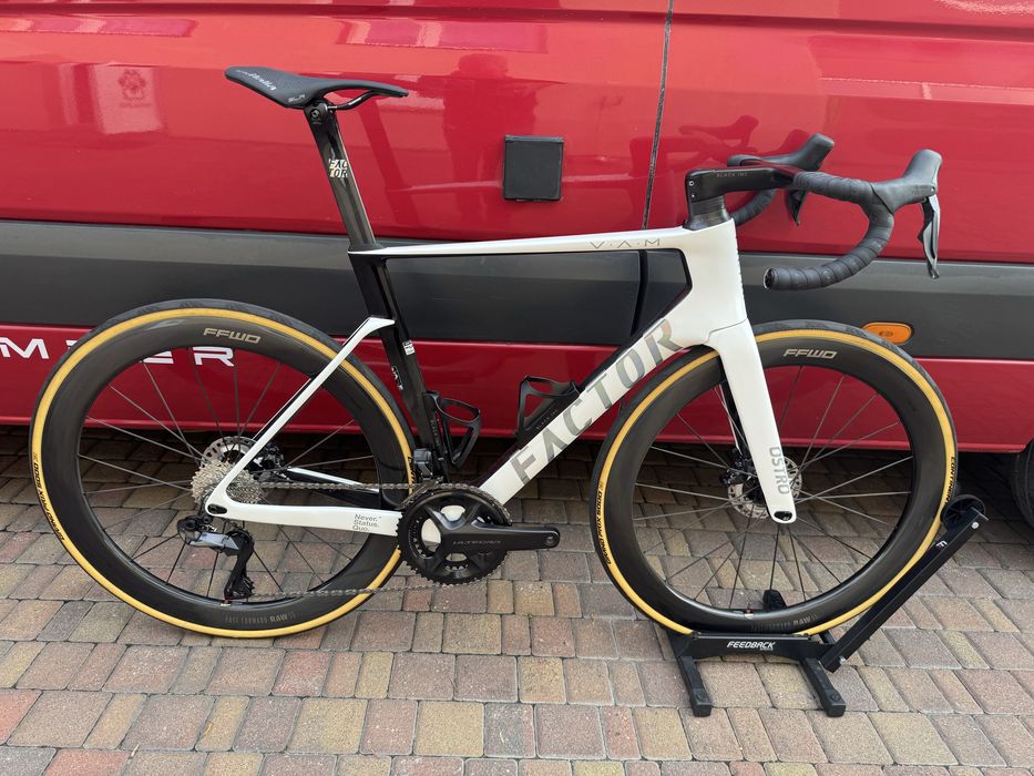 Factor Ostro 2.0 Shimano Ultegra