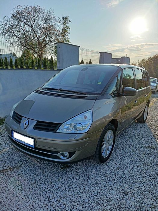 Renault Grand Espace - Wygodny i Przestronny Minivan