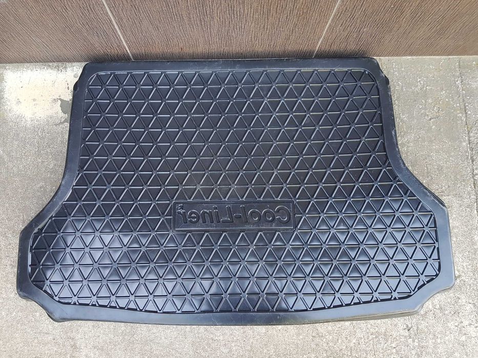 Nissan X-Trail T32 SUV 5 siedzeń 07.2014- mata bagażnika