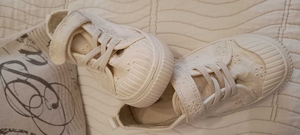 Tênis/ sapatilhas com velcro Menina 30