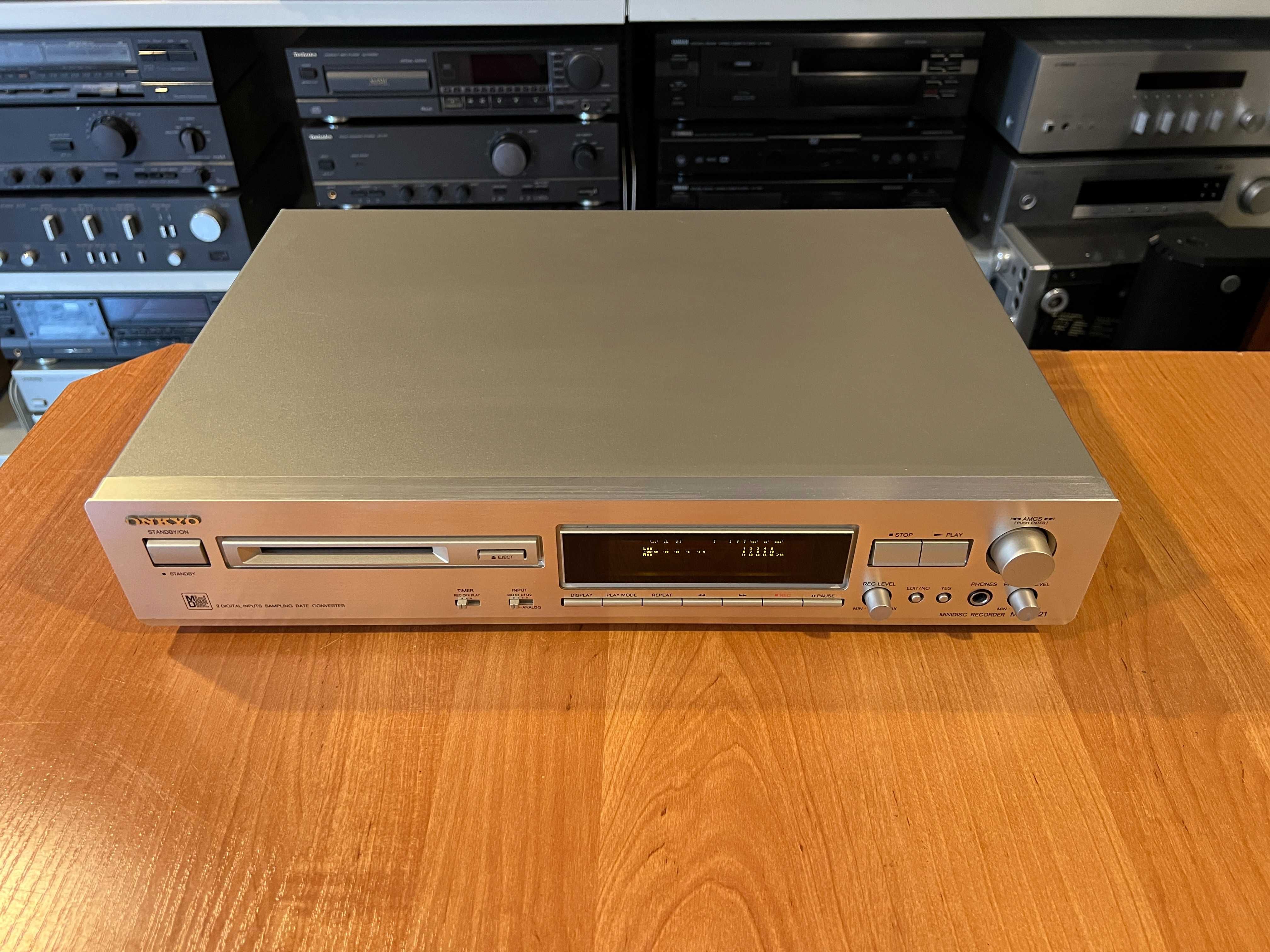 Odtwarzacz MiniDisc Onkyo MD-2321 Audio Room