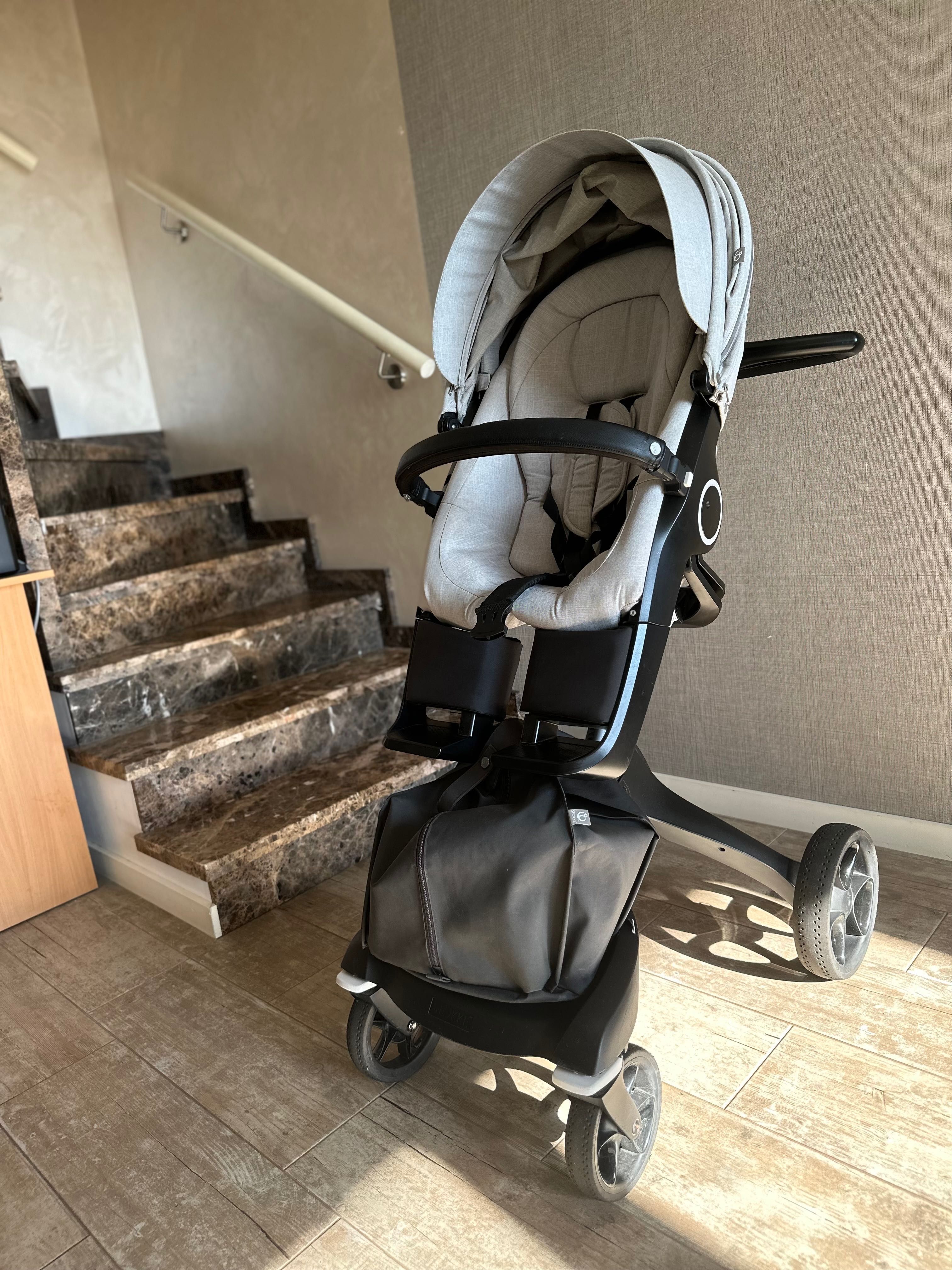 Коляска Stokke v6