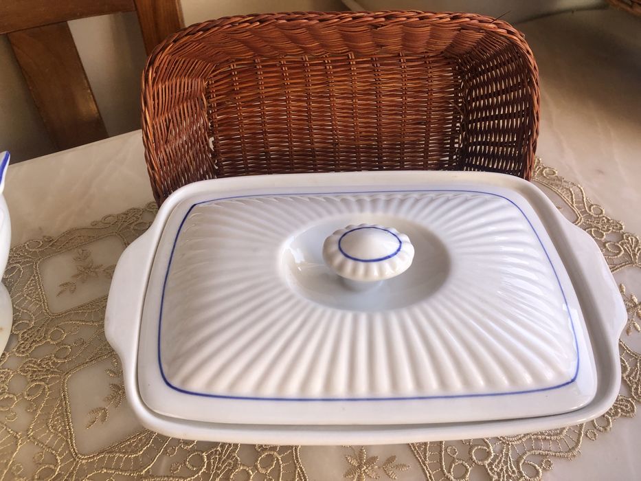 Peças de loiça vidradas