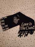 Шарф Love Is The Cure