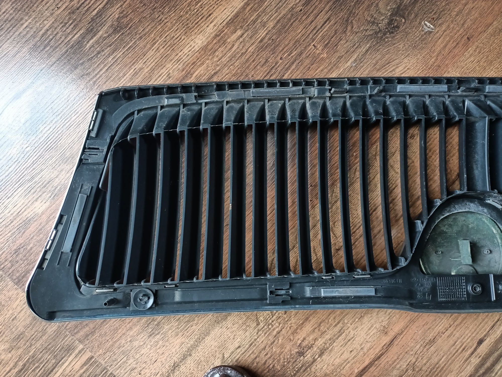 Grill atrapa skoda octavia 2