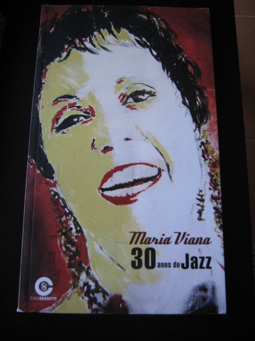 Livro Maria Viana 30 anos de Jazz com CD - NOVO