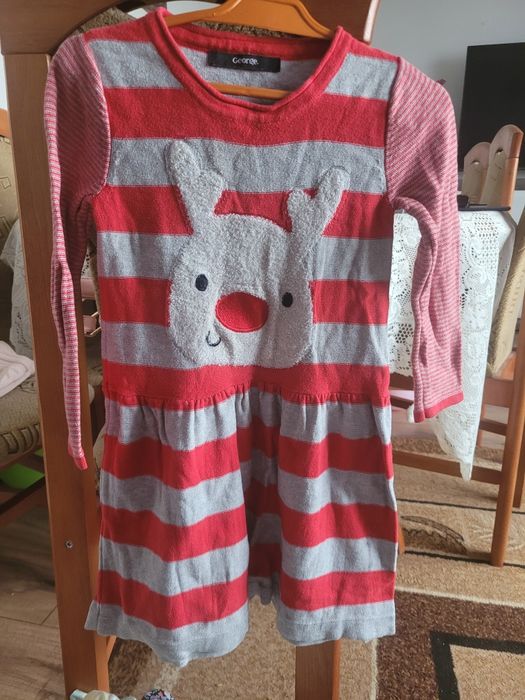 Ciepła sukienka rozmiar 98/104