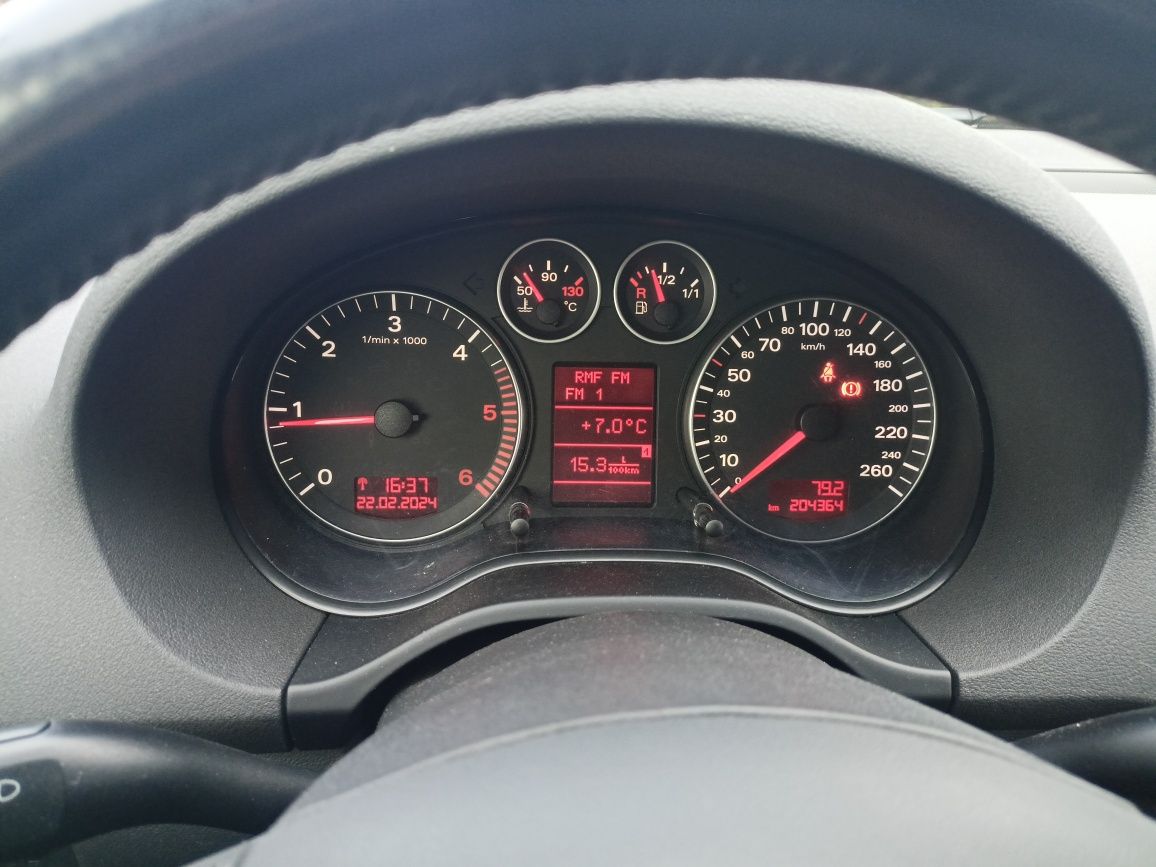 Audi a3 8p 2.0 tdi 140km