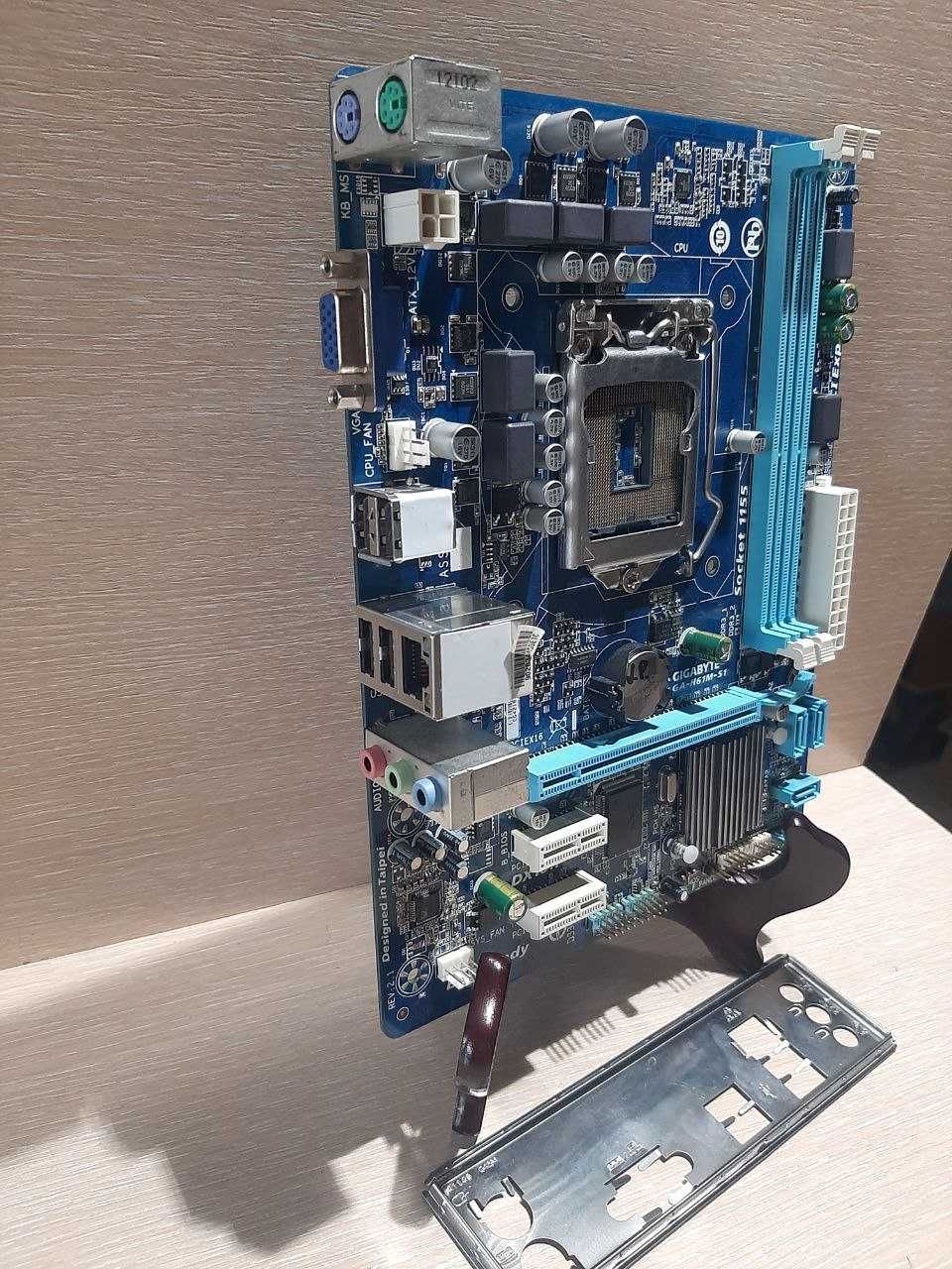 АКЦІЯ! Материнська плата Gigabyte GA-H61M-S1, s1155, micro-ATX, ddr3