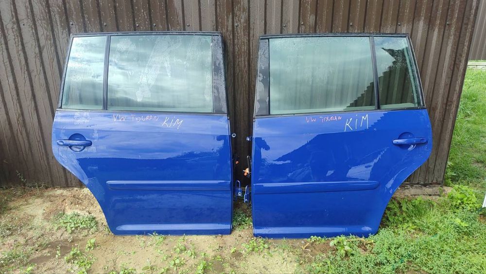 Двери VW Touran двері  Фольксваген Туран 2003-07 задні двері  в зборі
