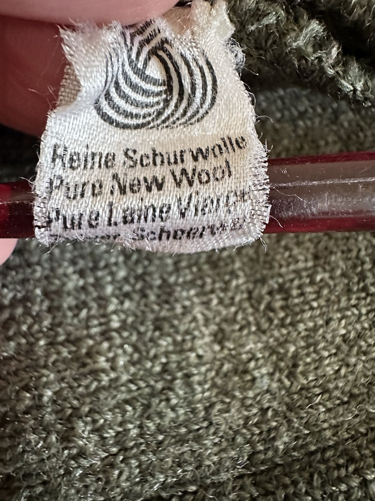 Sweter zapinany Beer Strickmodern 100%wełna Unisex, stary, klasyczny