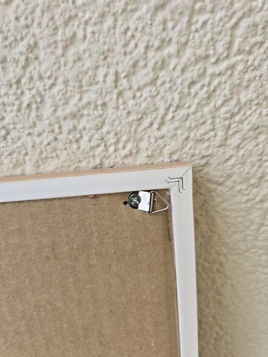 Tablica korkowa w drewnianej ramie