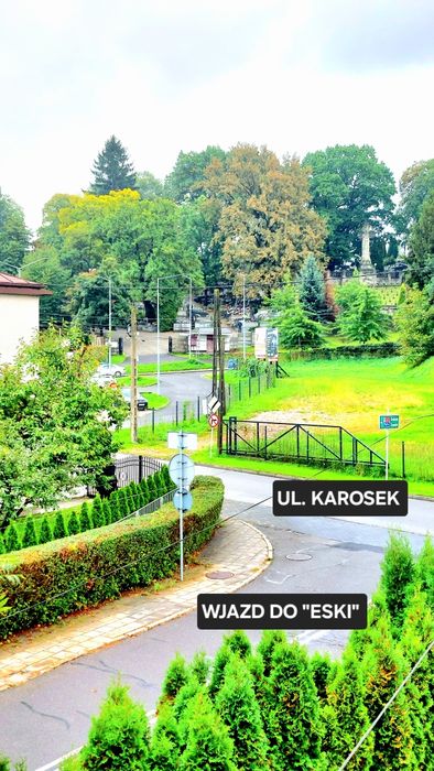 Lokal pod usługi/biuro - parking przed budynkiem, ul. Karosek