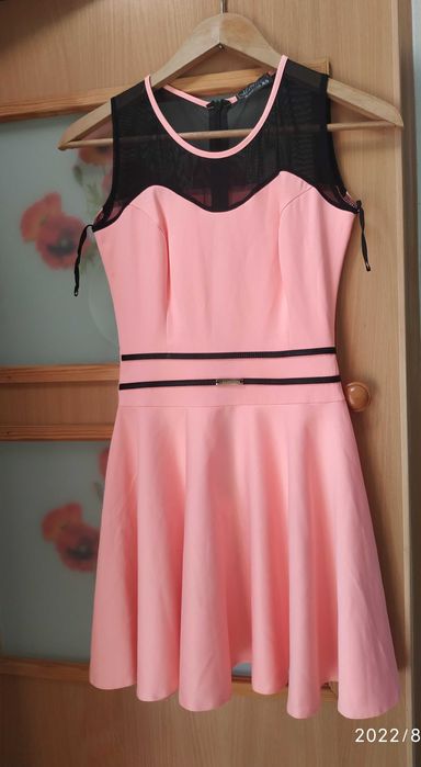 Sukienka bez rękawów , elegancka , rozmiar XS