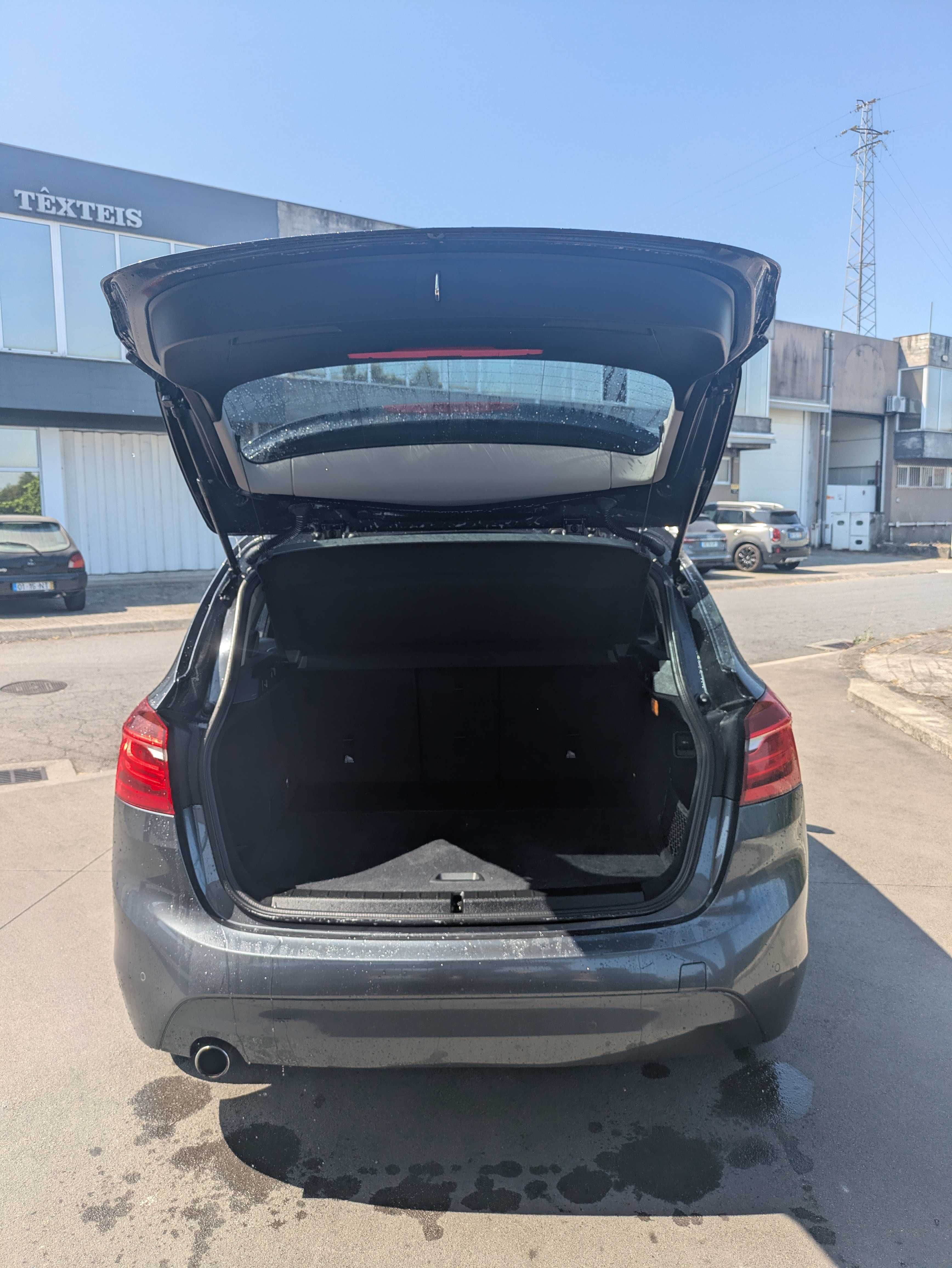 BMW 218D 150 CV  FULL EXTRAS Impecável