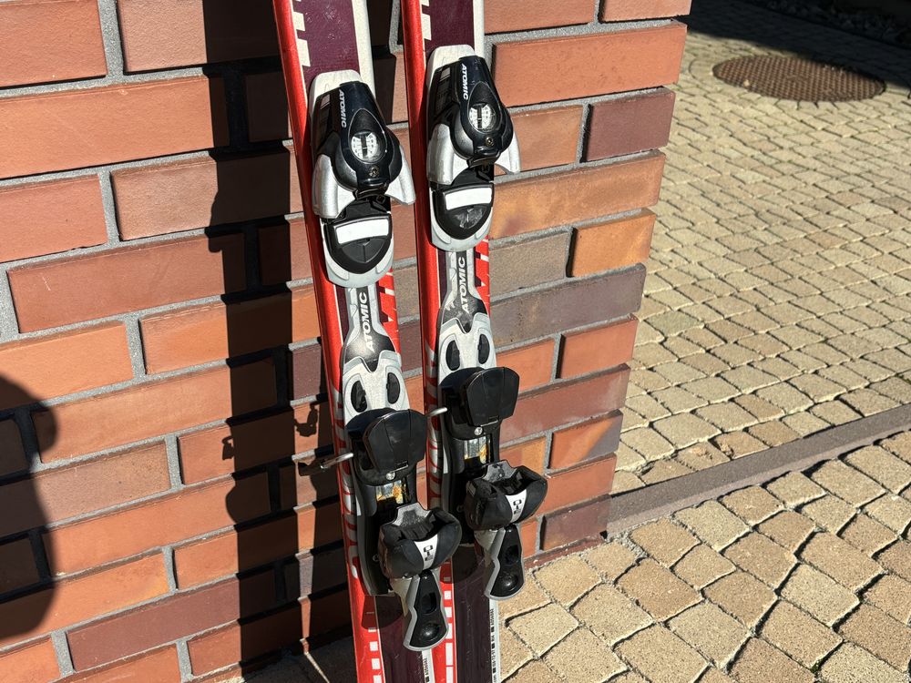 Narty Atomic T30 Series 148 cm promień 14 m z wiązaniami Atomic