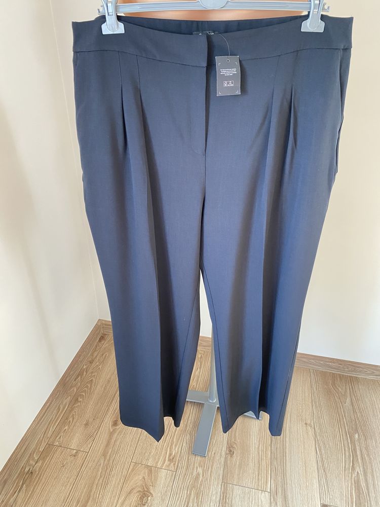 Nowe spodnie JD Williams rozmiar 50
