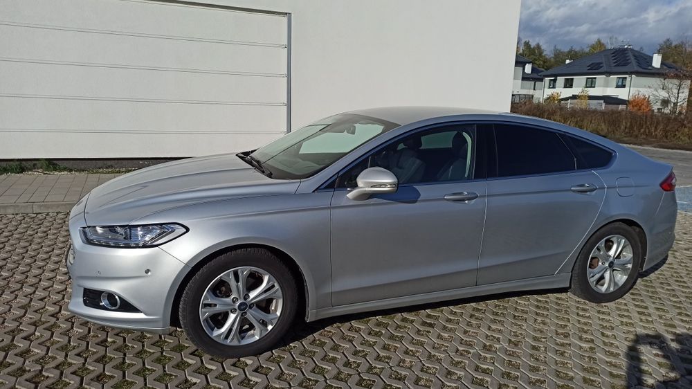 Ford Mondeo 2.0 TDCi mk5 + komplet opon letnich na alufelgach