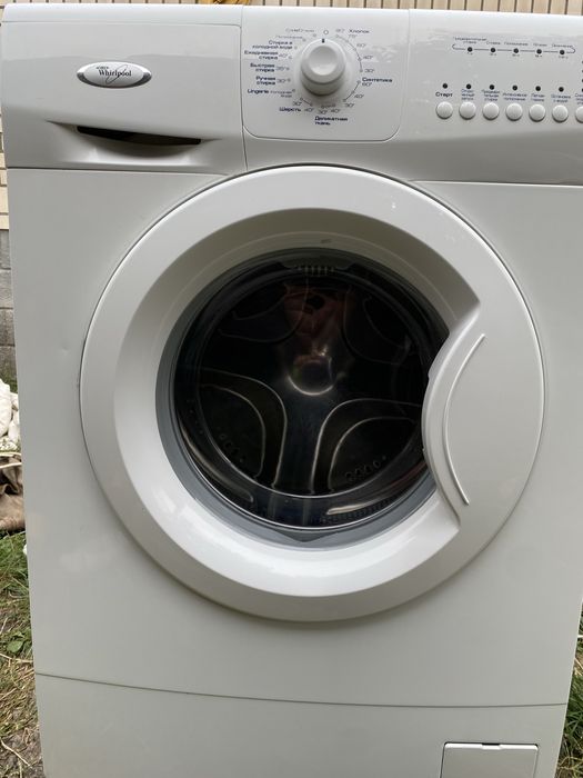 Продам пральну машину Whirlpool  Ультра тонка