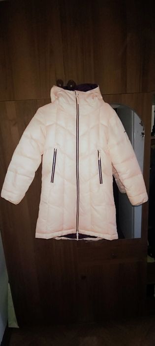 Куртка зимова на дівчинку 11-12 років