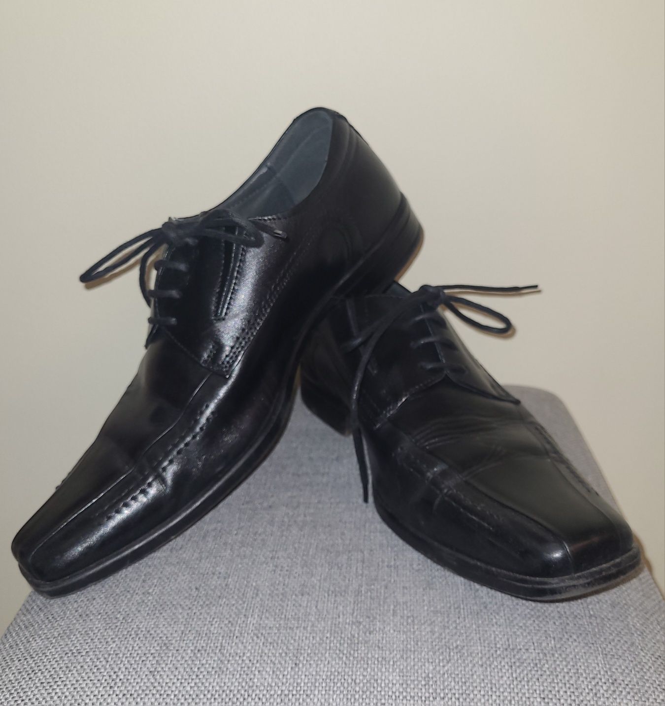 Buty skórzane eleganckie rozm.41