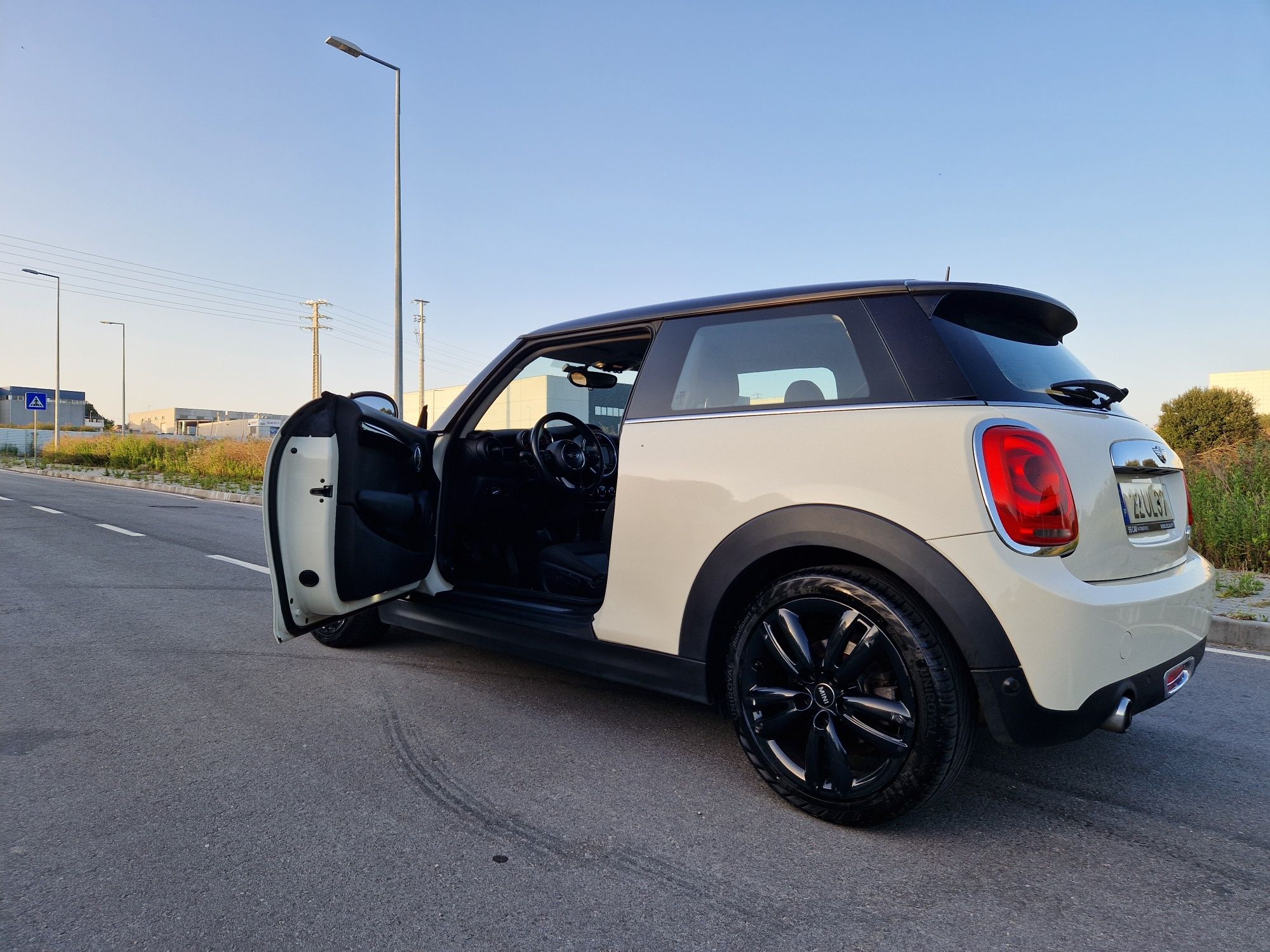 _MINI  Cooper  D Full Extras