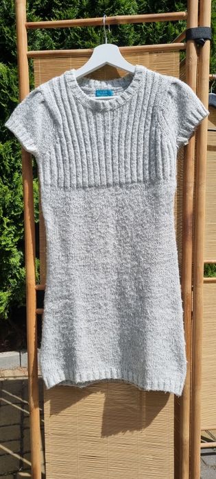Sweterek tunika dziewczęca w kolorze srebrnym