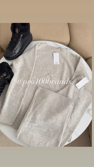 Спортивный костюм Mango в наличии