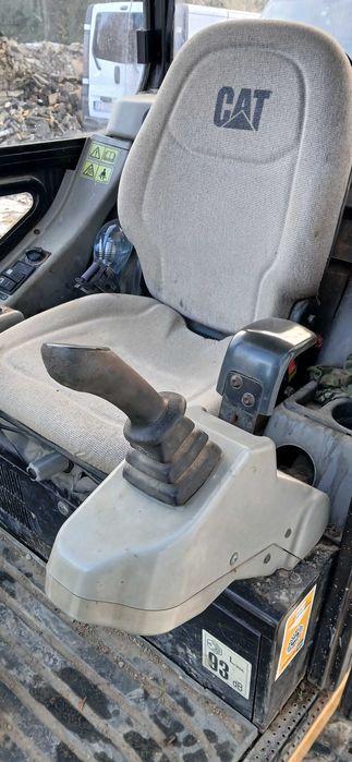 Minikoparka Caterpillar 301.8