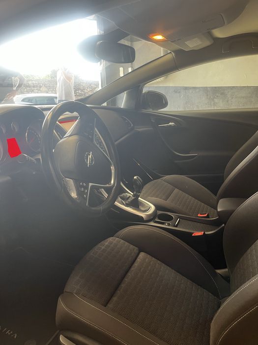 Opel Astra GTC OPC