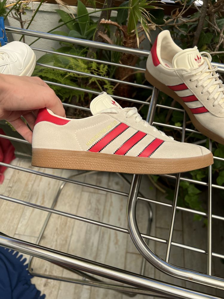 Adidas gazzele & manchester united koloboration 42 2/3