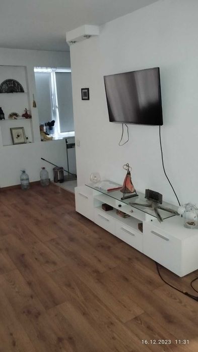 Продам свою 2кв. (студия+спальня), 2/5, метро 23 Августа (Вайбер)