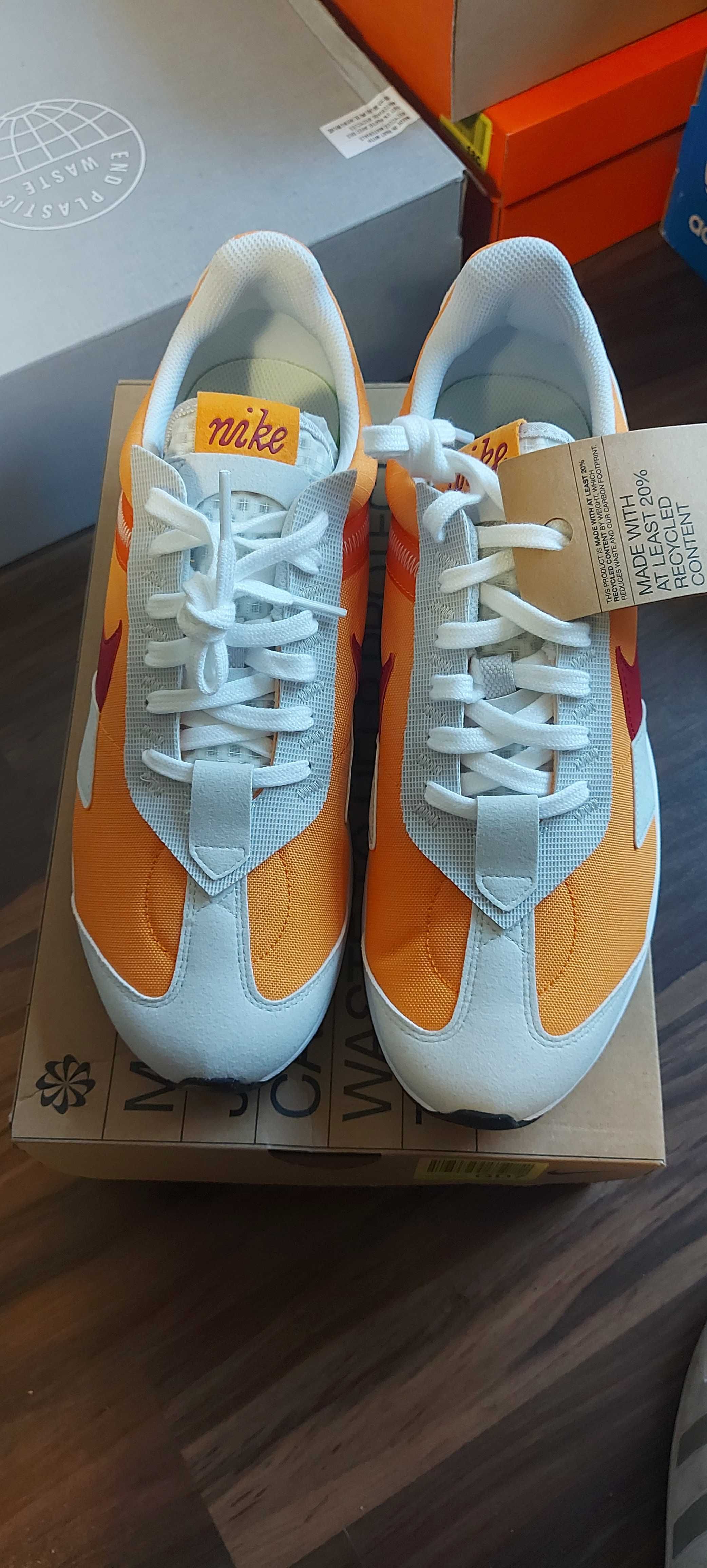 Nike Buty Air Max Pre-Day Pomarańczowe rozm. 45