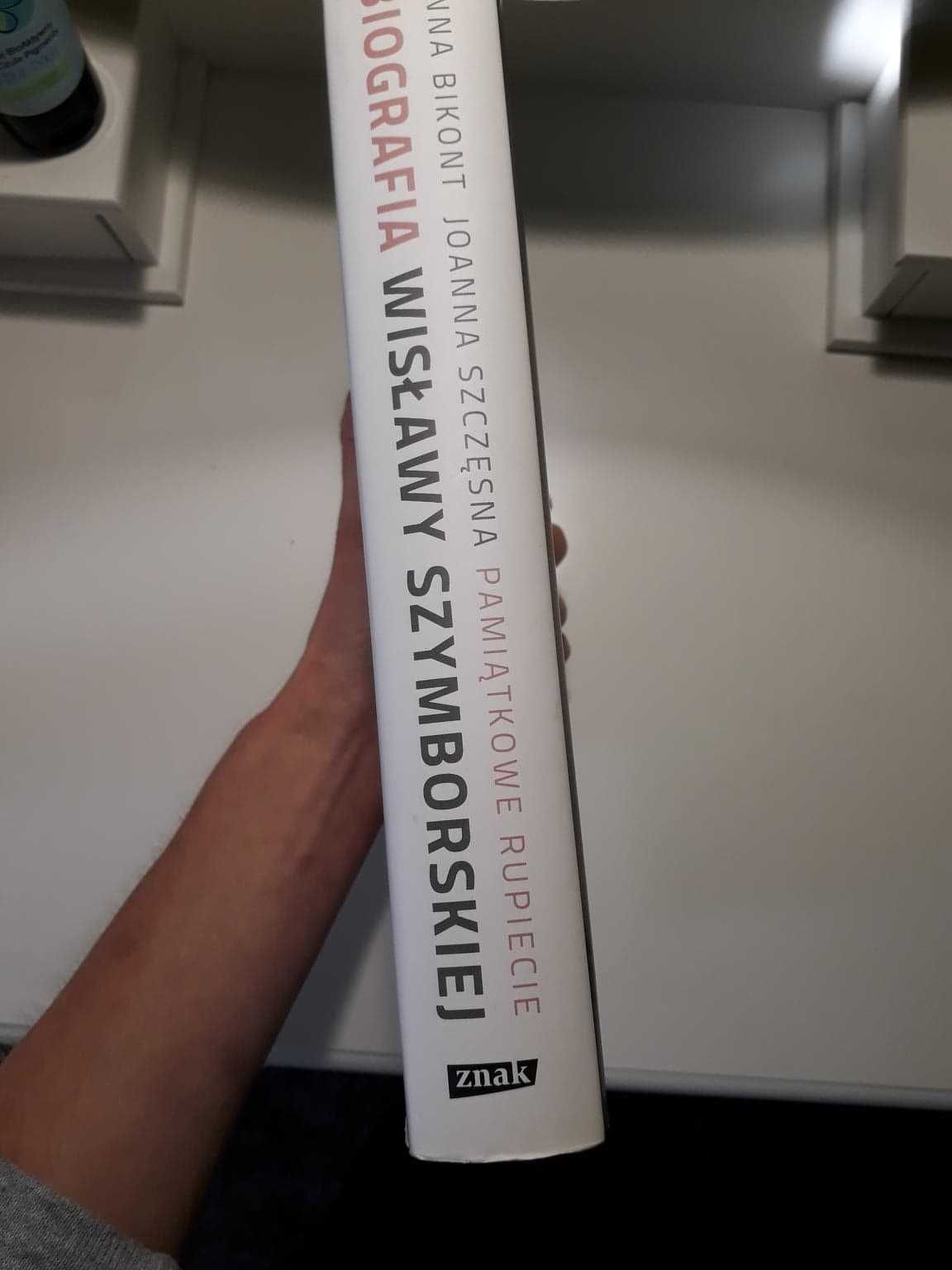 Pamiątkowe rupiecie. Biografia Wisławy Szymborskiej - Bikont, Szczęsna
