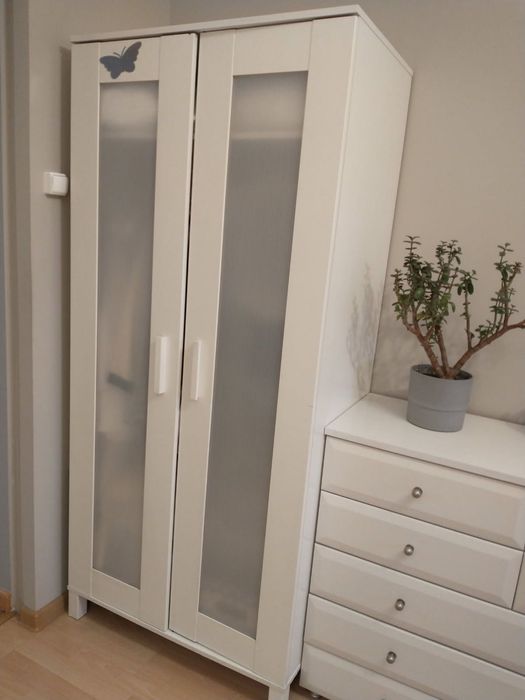 Biała szafa Ikea Aneboda