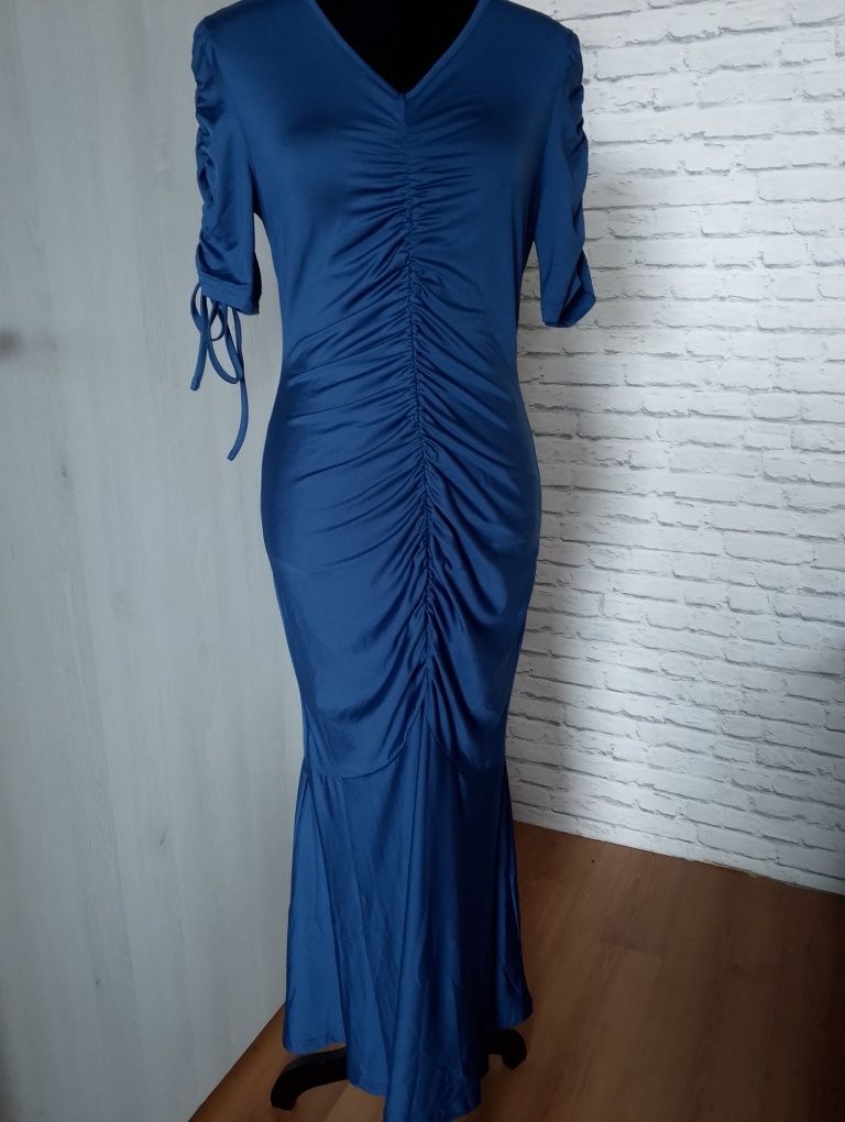 Elegancka sukienka M ciemnoniebieska