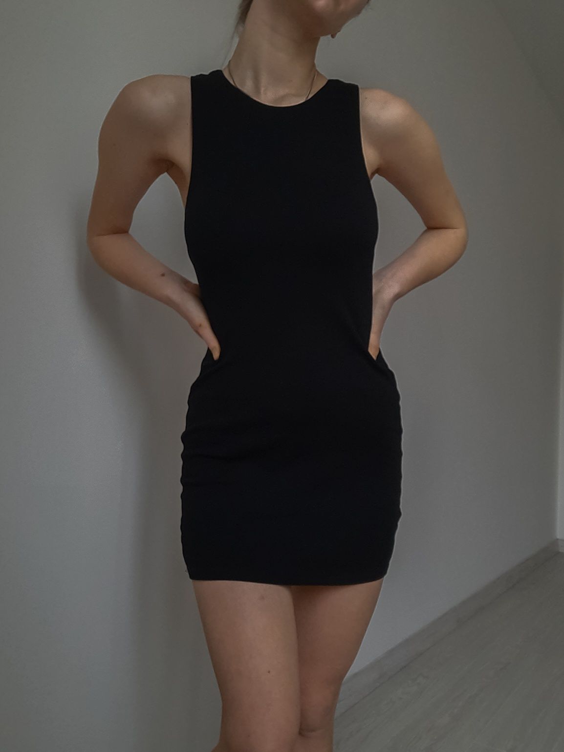 Чорна сукня Zara