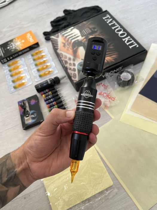 Kit Tattoo/ Tatuagem COMPLETO Máquina Bateria/Pen Sem fios/Pele Treino
