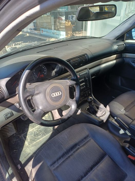 Audi A4 110cv azul escuro