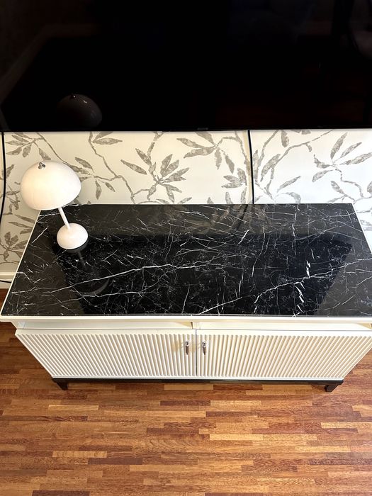 Konsola RTV w stylu art deco, piękna i stylowa