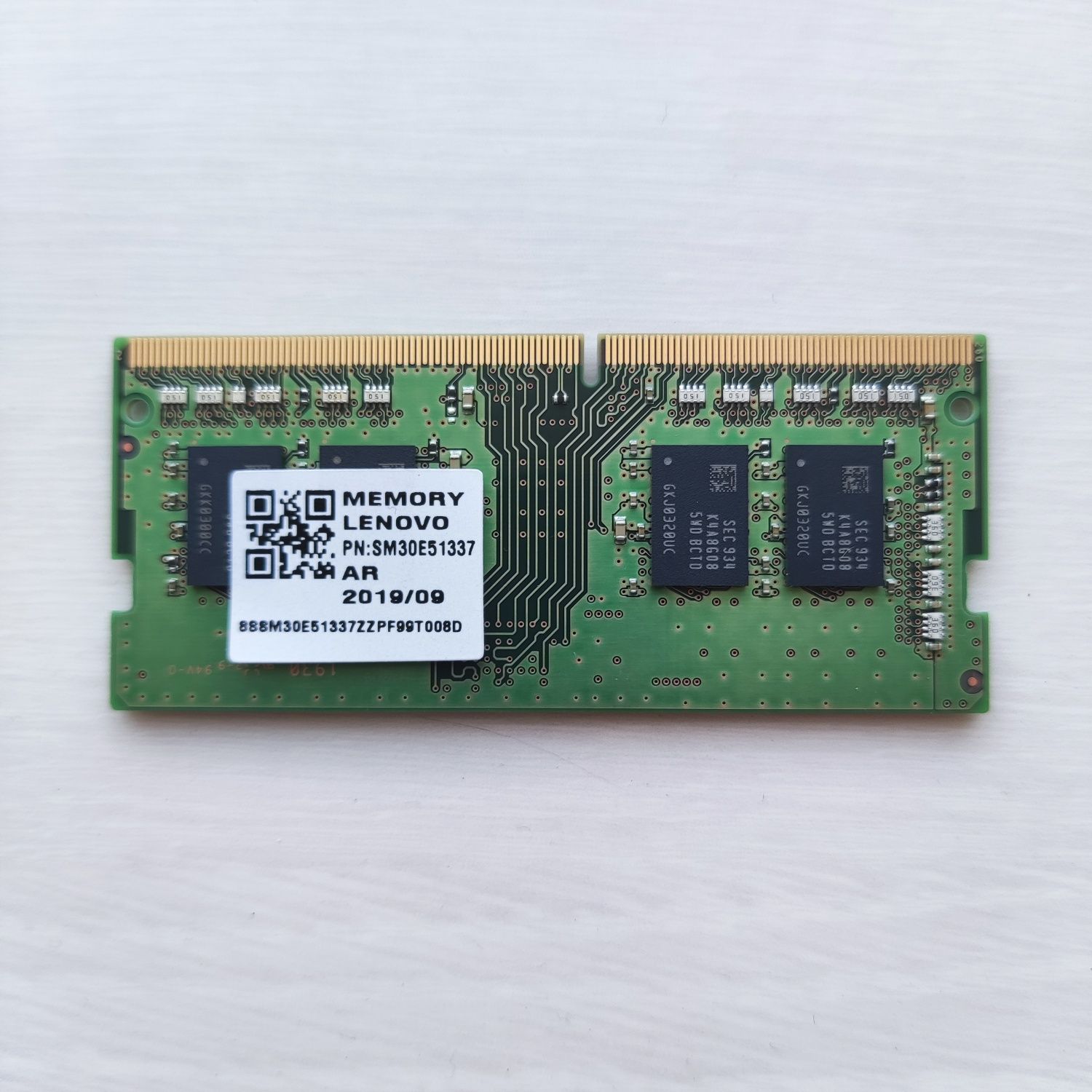 Модуль пам'яті SO-DIMM Samsung DDR4 8GB 2666MHz