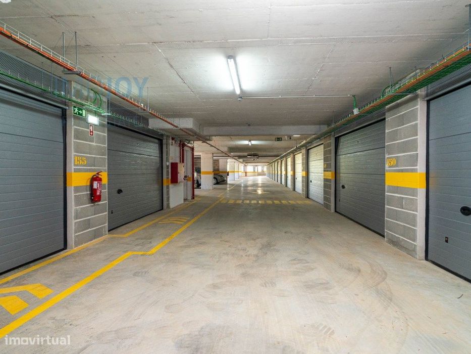 Garagem Box para Venda no Centro de Portimão
