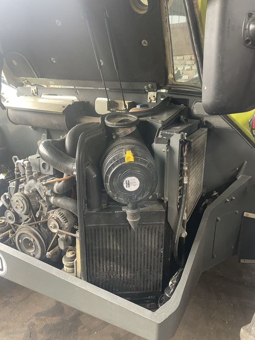 Погрузчик телескопічний клас