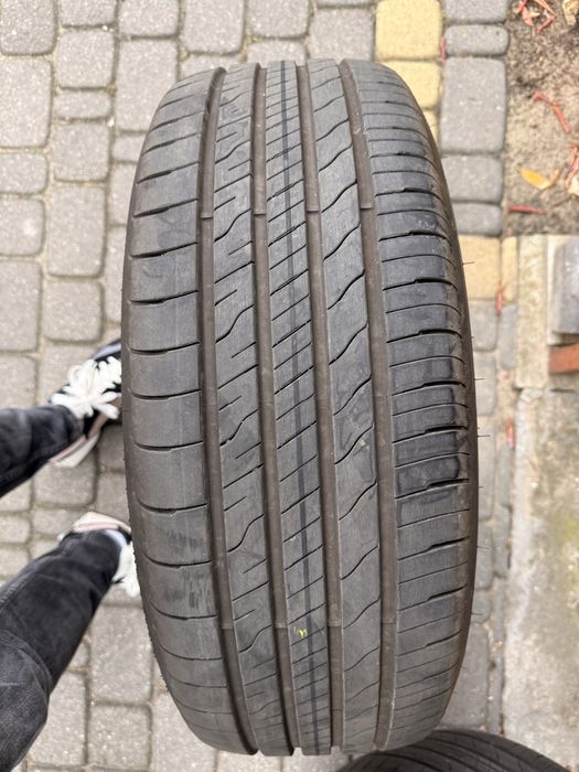 Opony letnie Goodyear EfficientGrip Performance 2 – 215/55R18