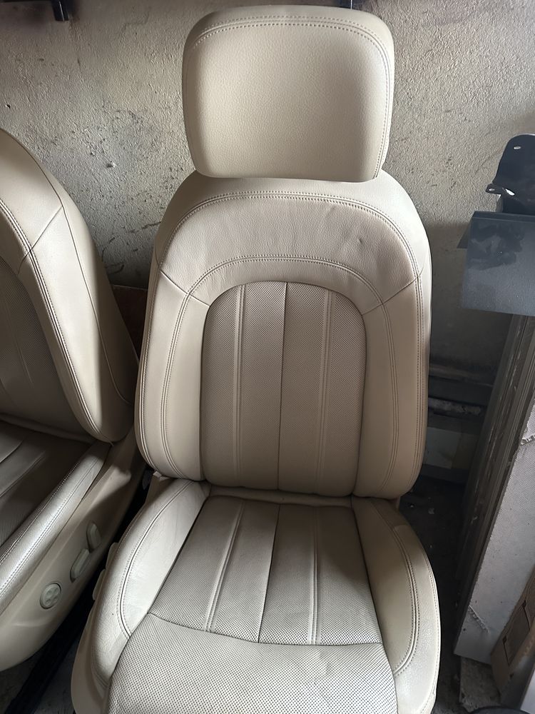 Fotele przednie / boczki,tapicerka drzwi Audi A6 C7 przedlift