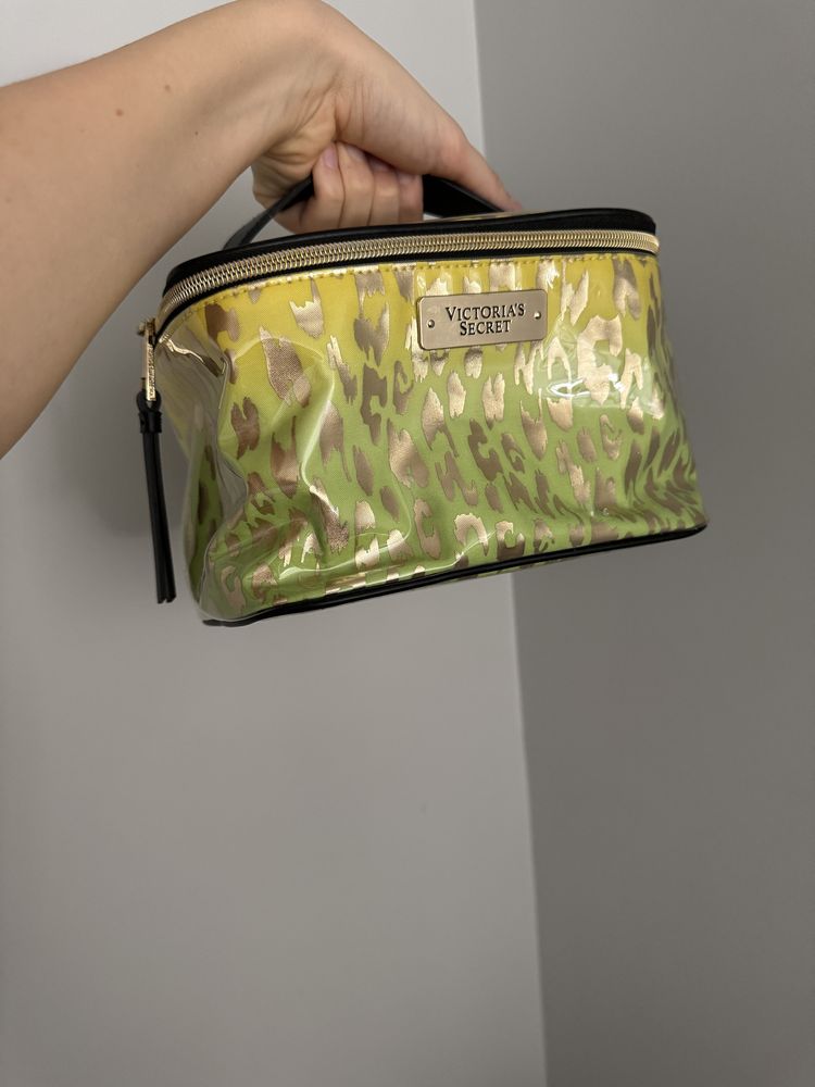 Kosmetyczka kuferek Victoria’s Secret zielona zolta oryginalna