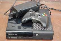 Konsola Xbox 360 + Pad + Okablowanie 500GB