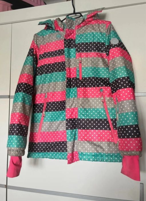 ciepła kolorowa kurtka rozmiar 164cm z kapturem i rękawiczkami
