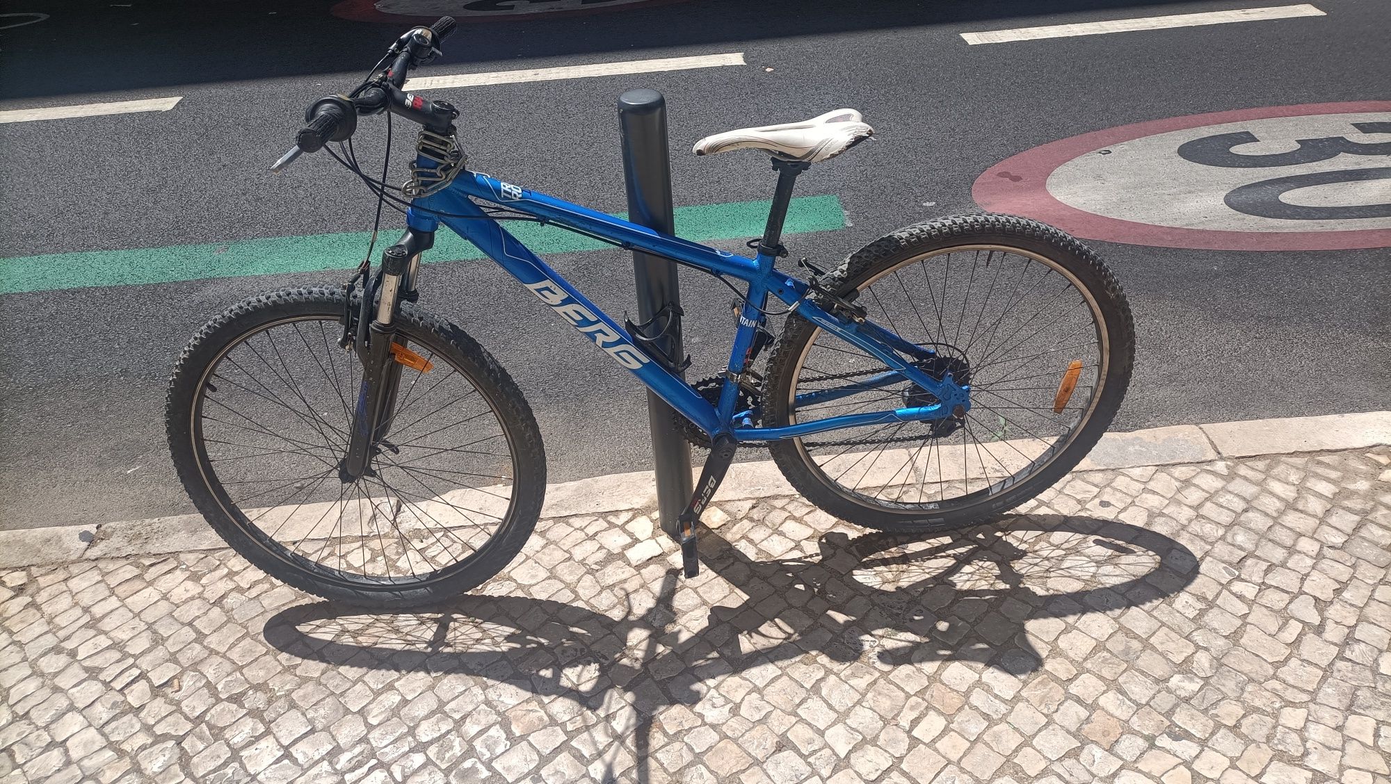 Bicicleta Berg mountain series